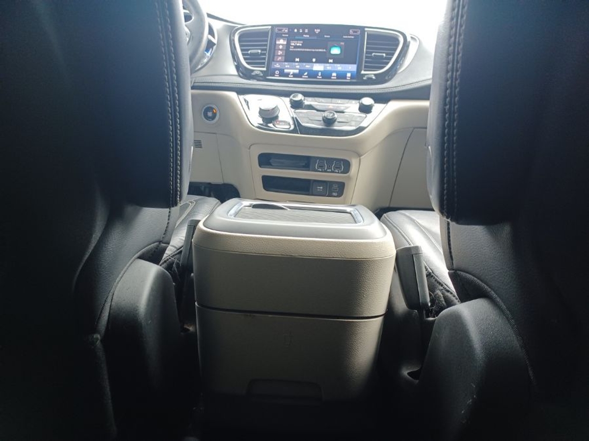 2022 CHRYSLER PACIFICA - Image 12