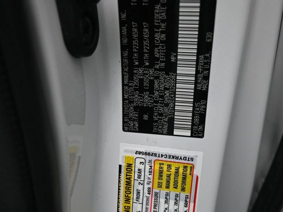 New 2026 Toyota Sienna Hybrid XLE Add - BraunAbility Side Entry In Floor Automatic Ramp