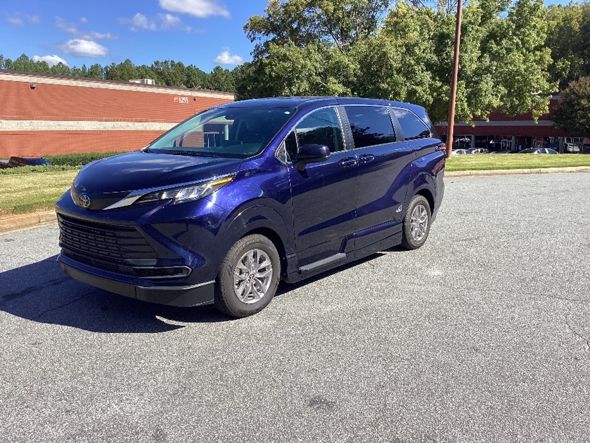 2022 TOYOTA SIENNA - Image 3