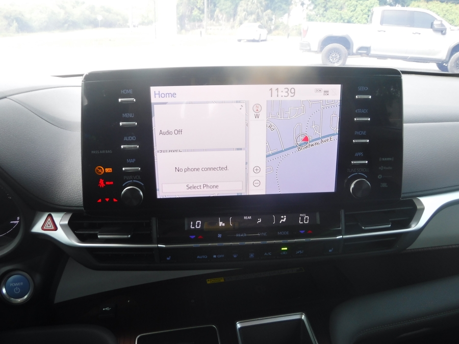 Black Toyota Sienna image number 12