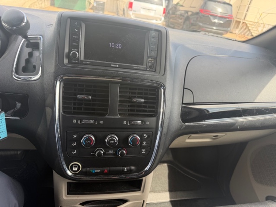 Número de imagen del Dodge Grand Caravan blanco 8