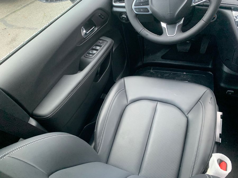 Used 2025 Chrysler Pacifica Select Safety - BraunAbility Side Entry Fold Out Automatic Ramp