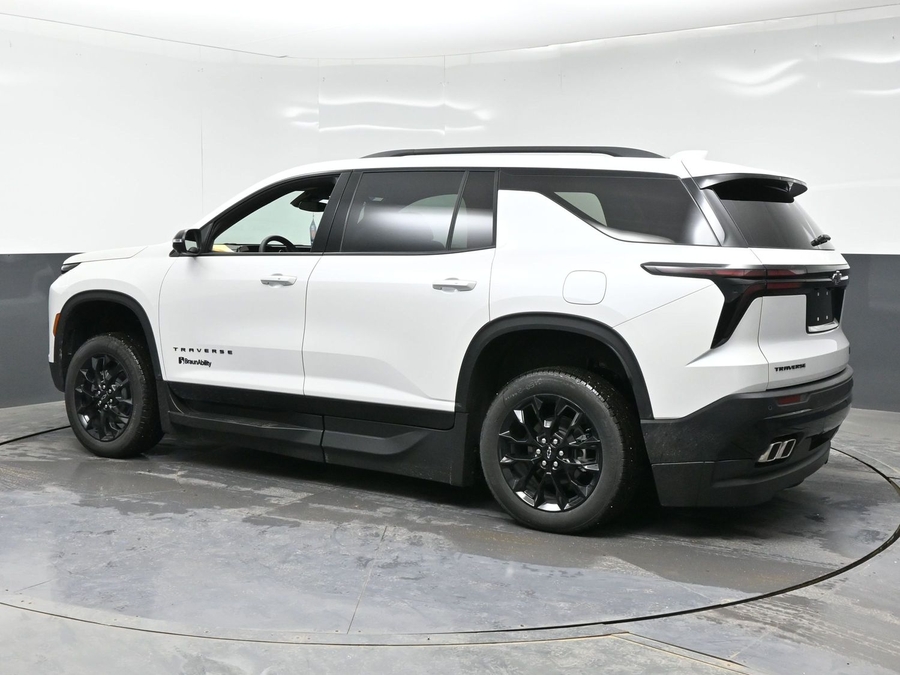 New 2025 Chevrolet Traverse 1LT Midnight - BraunAbility Side Entry Entry In Floor Automatic Ramp