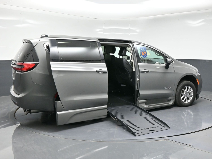 Used 2023 Chrysler Pacifica Touring L - BraunAbility Side Entry Fold Out Automatic Ramp
