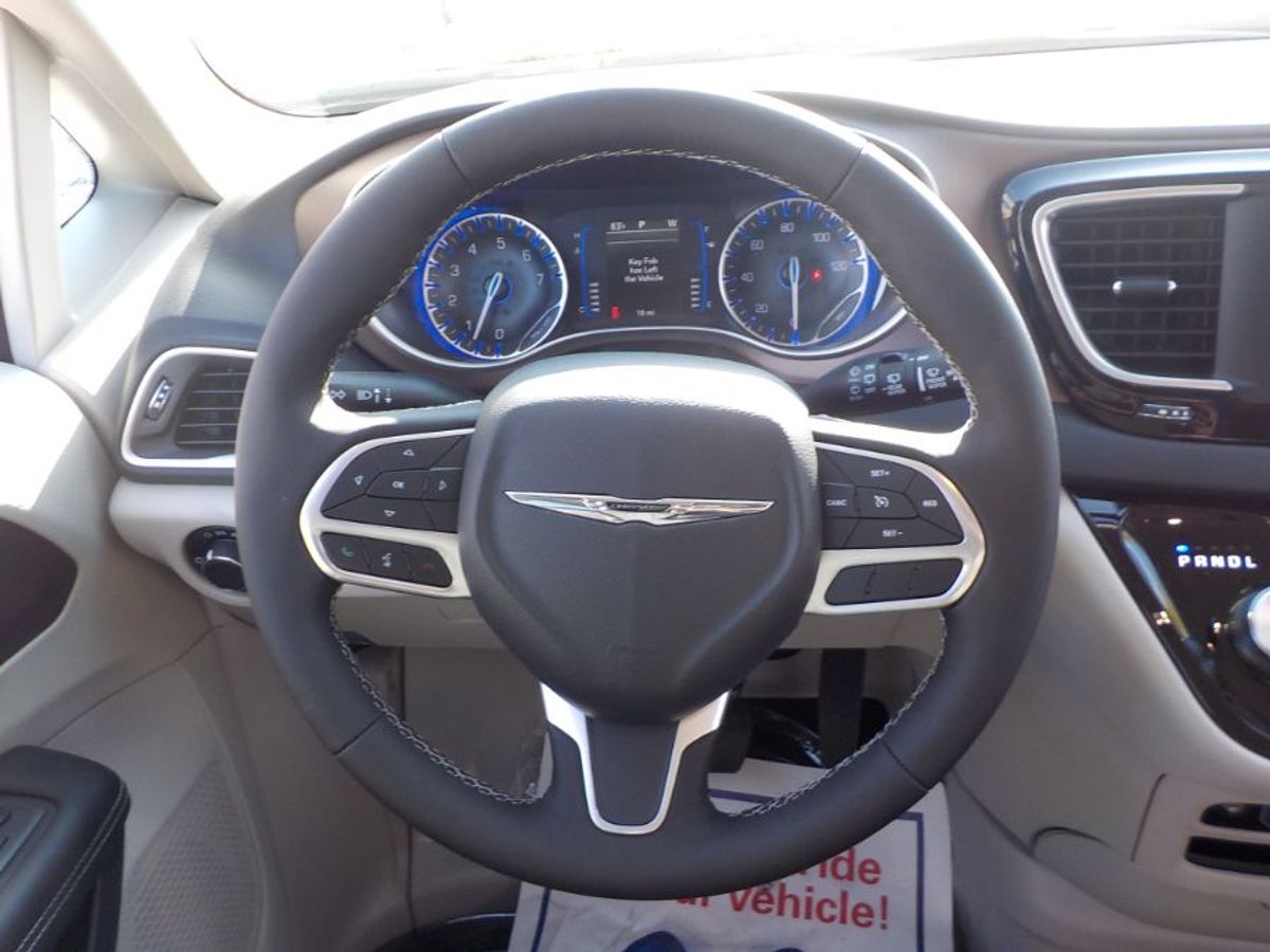 2023 CHRYSLER VOYAGER - Image 10