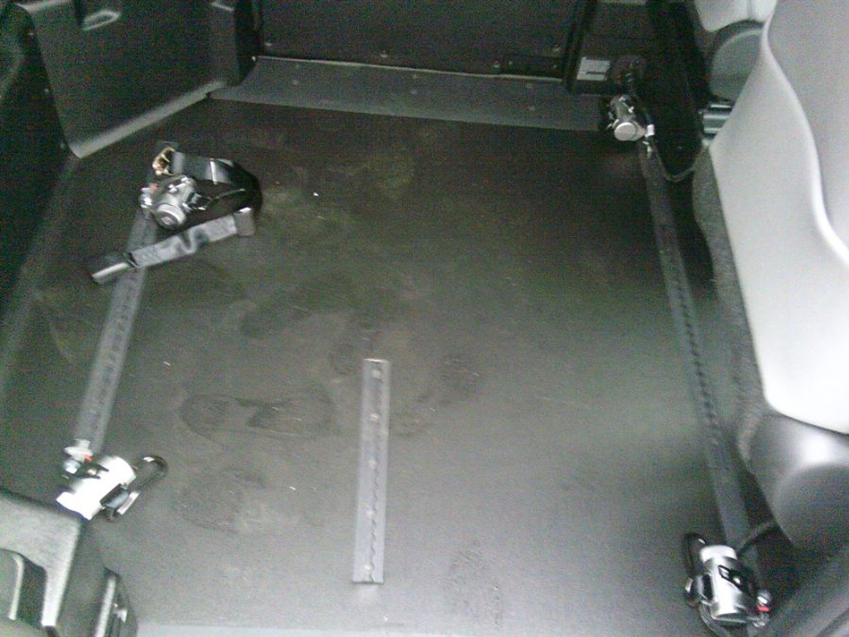 2025 TOYOTA SIENNA - Image 17