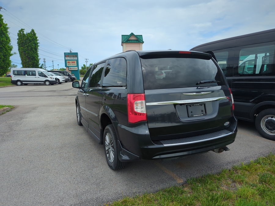 Used 2014 Chrysler Town and Country Touring L - RLX Side Entry Entry In Floor Automatic Ramp