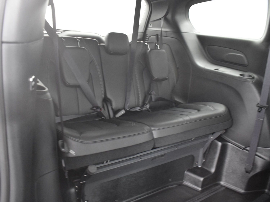 New 2025 Chrysler Pacifica Select Safety - BraunAbility Side Entry Entry In Floor Automatic Ramp