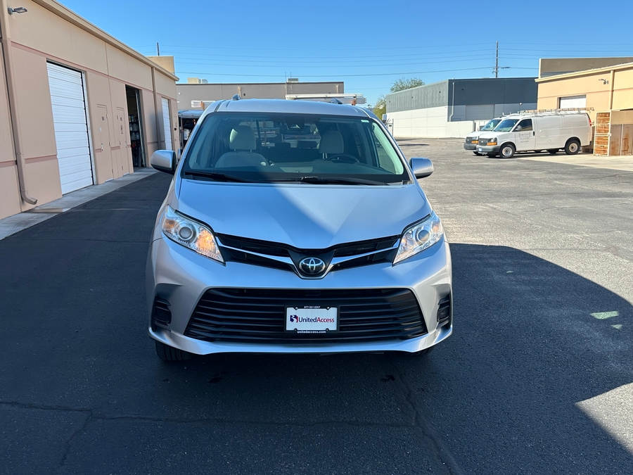 Used 2020 Toyota Sienna LE - VMI Side Entry Entry In Floor Automatic Ramp