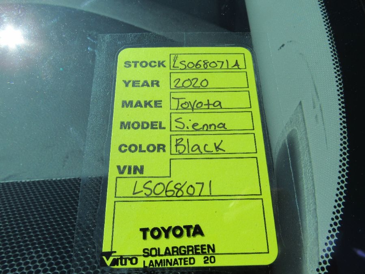 2020 TOYOTA SIENNA - Image 2