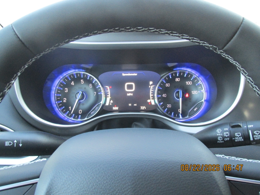 Silver Chrysler Voyager image number 13