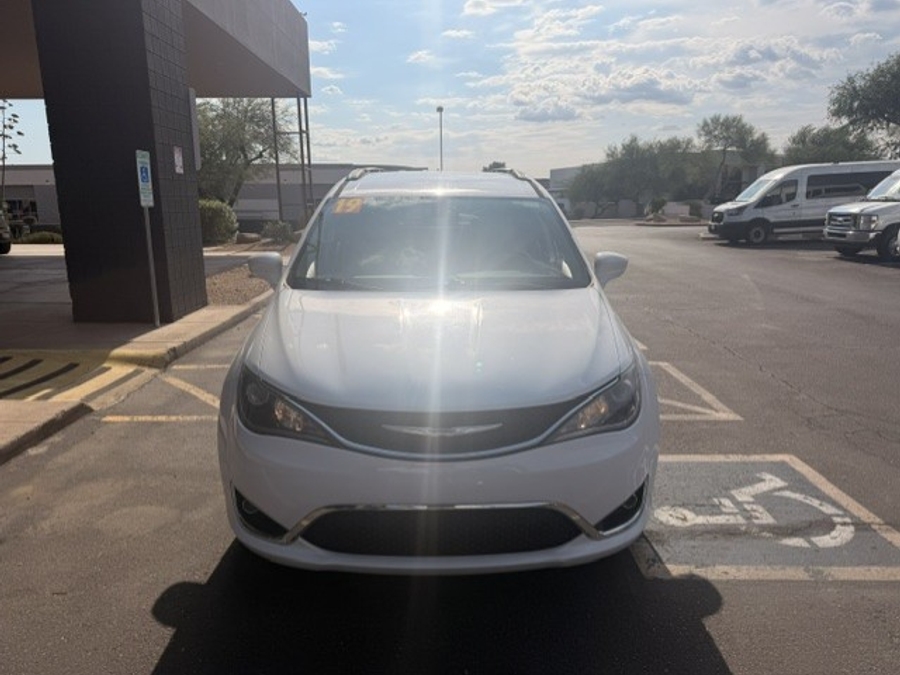 Used 2019 Chrysler Pacifica Touring L - OTH Rear Entry Fold Out Manual Ramp