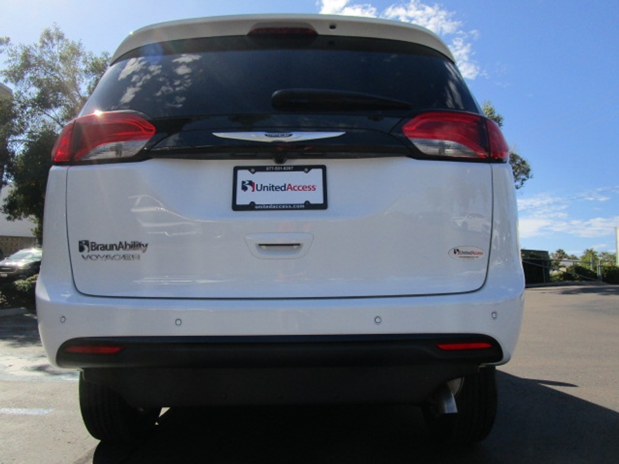 New 2025 Chrysler Voyager LX - BraunAbility Commercial Side Entry Entry Fold Out Manual Ramp