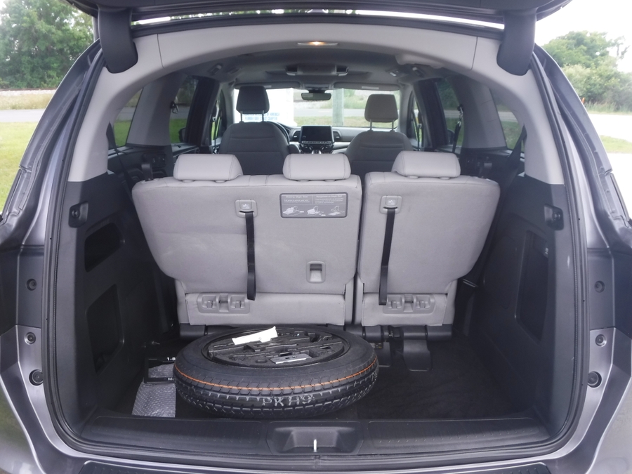 Grey Honda Odyssey with Side Entry Automatic In Floor ramp