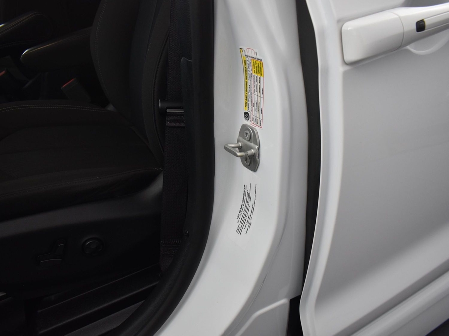 Used 2024 Chrysler Pacifica Touring-L - BraunAbility Side Entry Entry In Floor Automatic Ramp