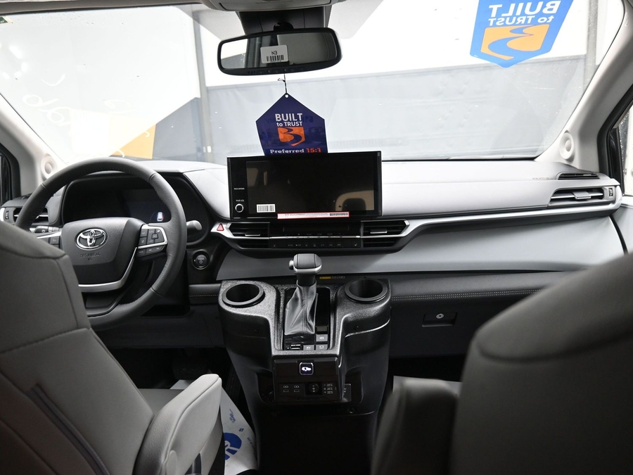 Black Toyota Sienna image number 12