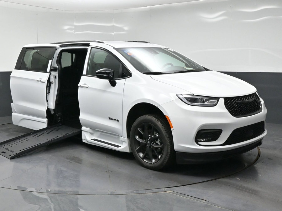 White Chrysler Pacifica with Side Entry Automatic Fold Out ramp