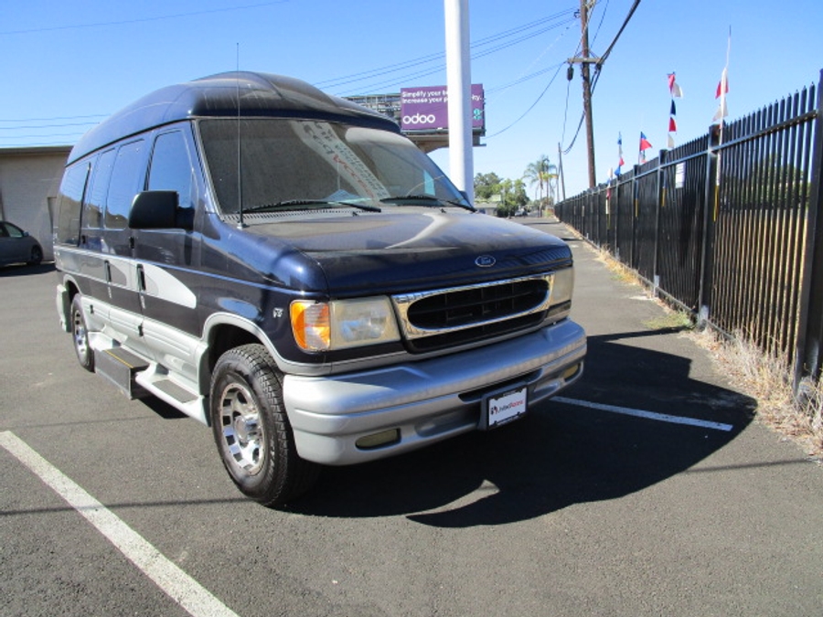 Used 2009 Ford E-Series E-350 SD XL - OTH Rear Entry Lift Automatic Ramp