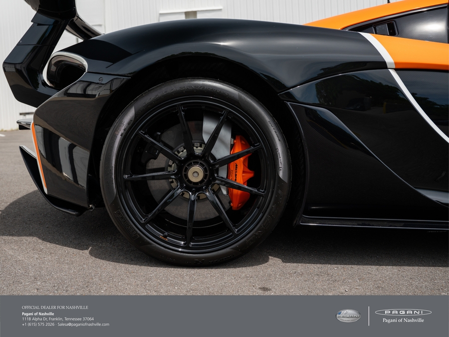 2015 McLaren P1