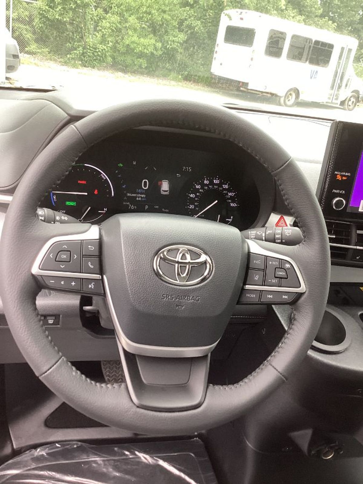 2025 TOYOTA SIENNA - Image 8