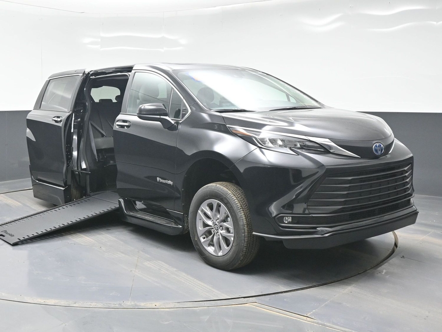 Black Toyota Sienna with Side Entry Automatic In Floor ramp