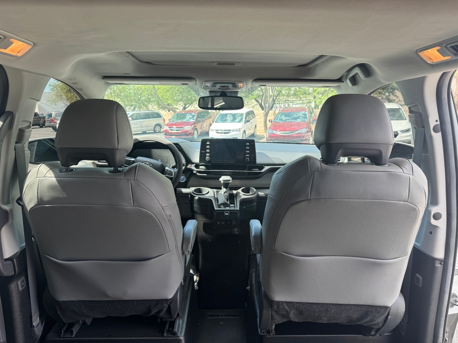 Used 2024 Toyota Sienna Hybrid XLE - BraunAbility Side Entry Fold Out Automatic Ramp