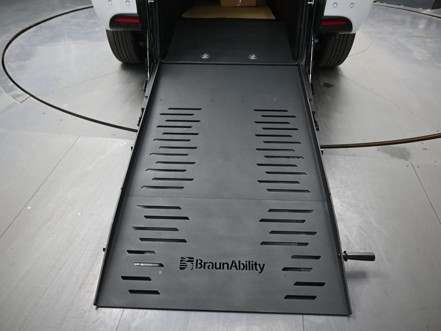 New 2026 Chrysler Voyager LX - BraunAbility Rear Entry Fold Out Manual Ramp
