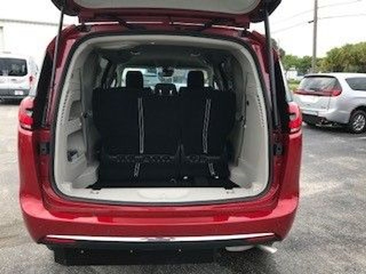 2024 CHRYSLER PACIFICA - Image 19