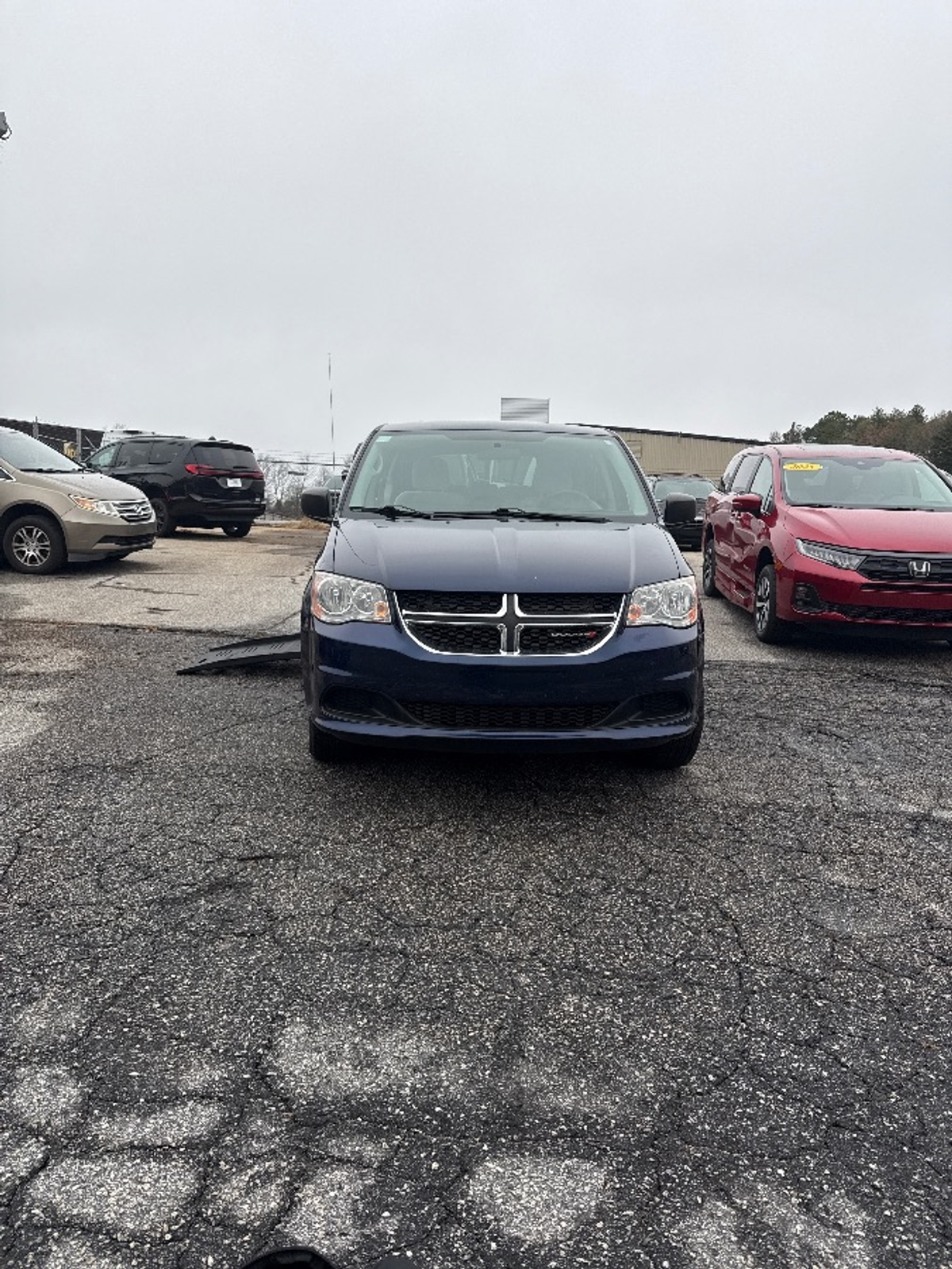 2017 DODGE GRAND CARAVAN - Image 6