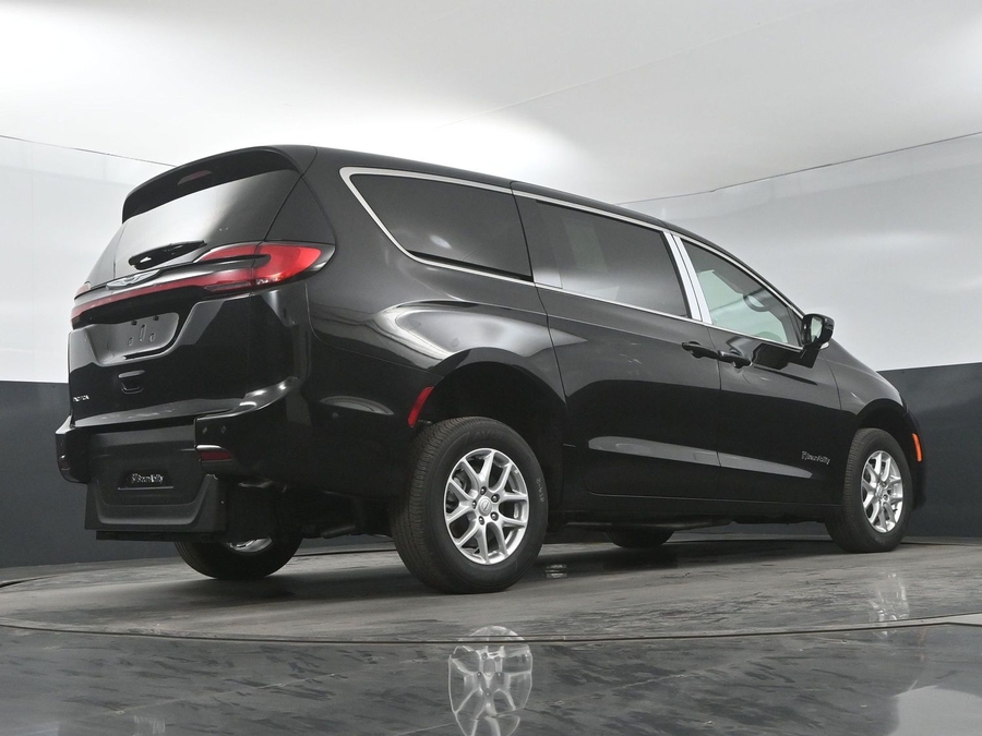 New 2025 Chrysler Pacifica Select Safety - BraunAbility Rear Entry Entry Fold Out Manual Ramp