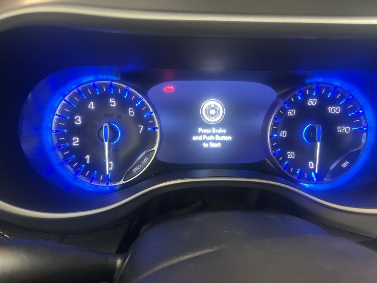 2025 CHRYSLER PACIFICA - Image 11