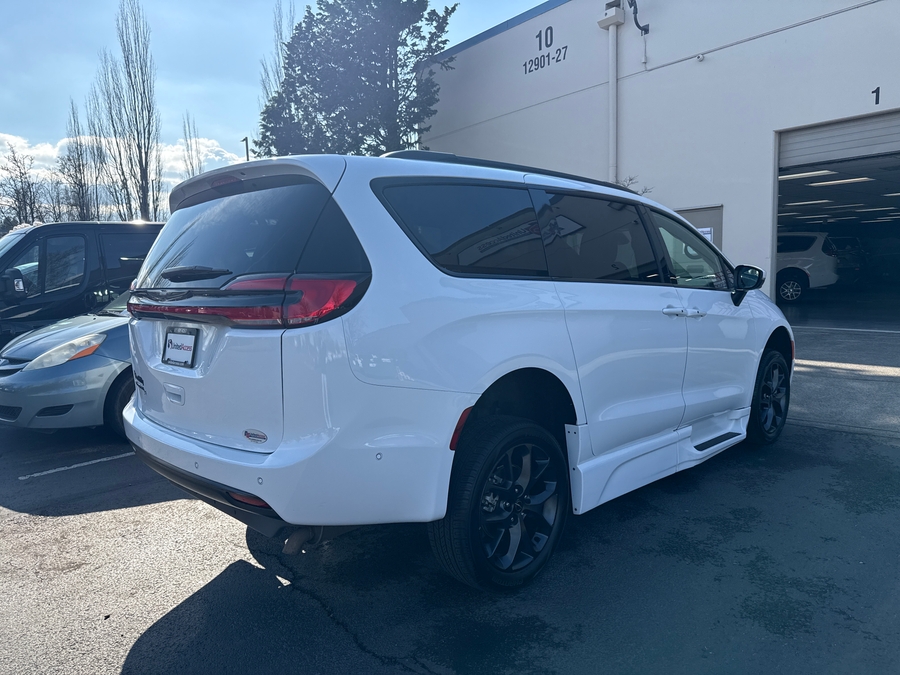 Used 2023 Chrysler Pacifica Touring L Sport - BraunAbility Side Entry Entry Fold Out Automatic Ramp