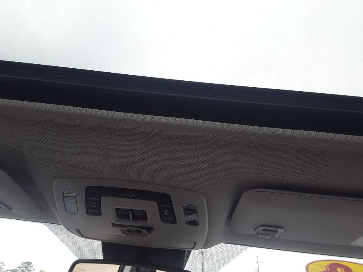 2023 TOYOTA SIENNA - Image 6