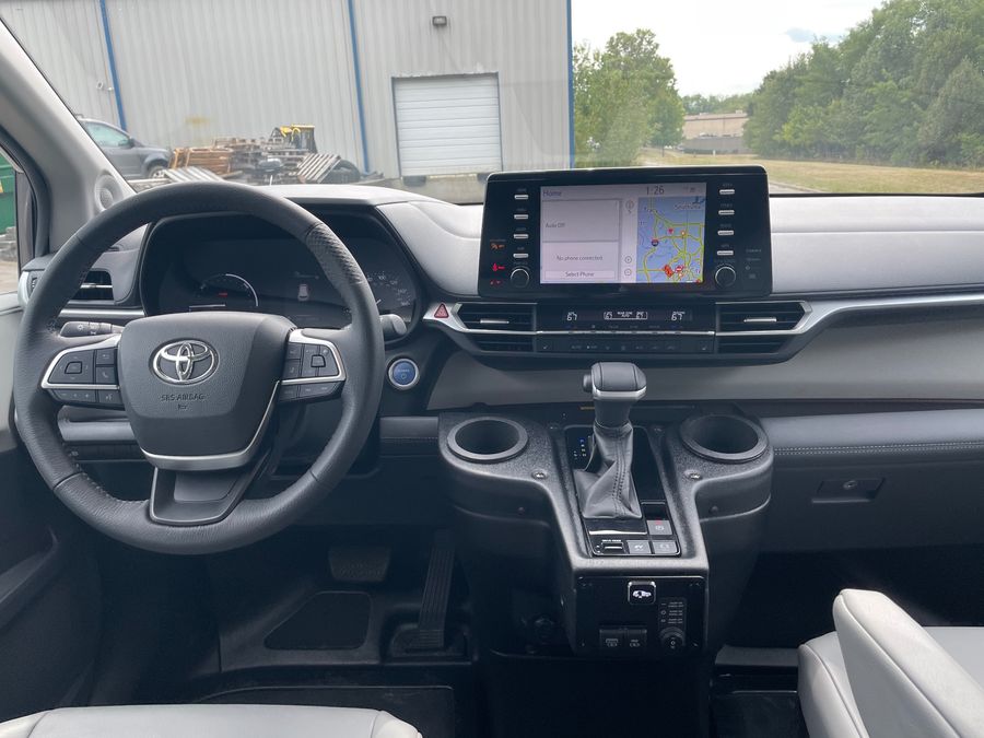 Used 2021 Toyota Sienna Hybrid XLE PLUS