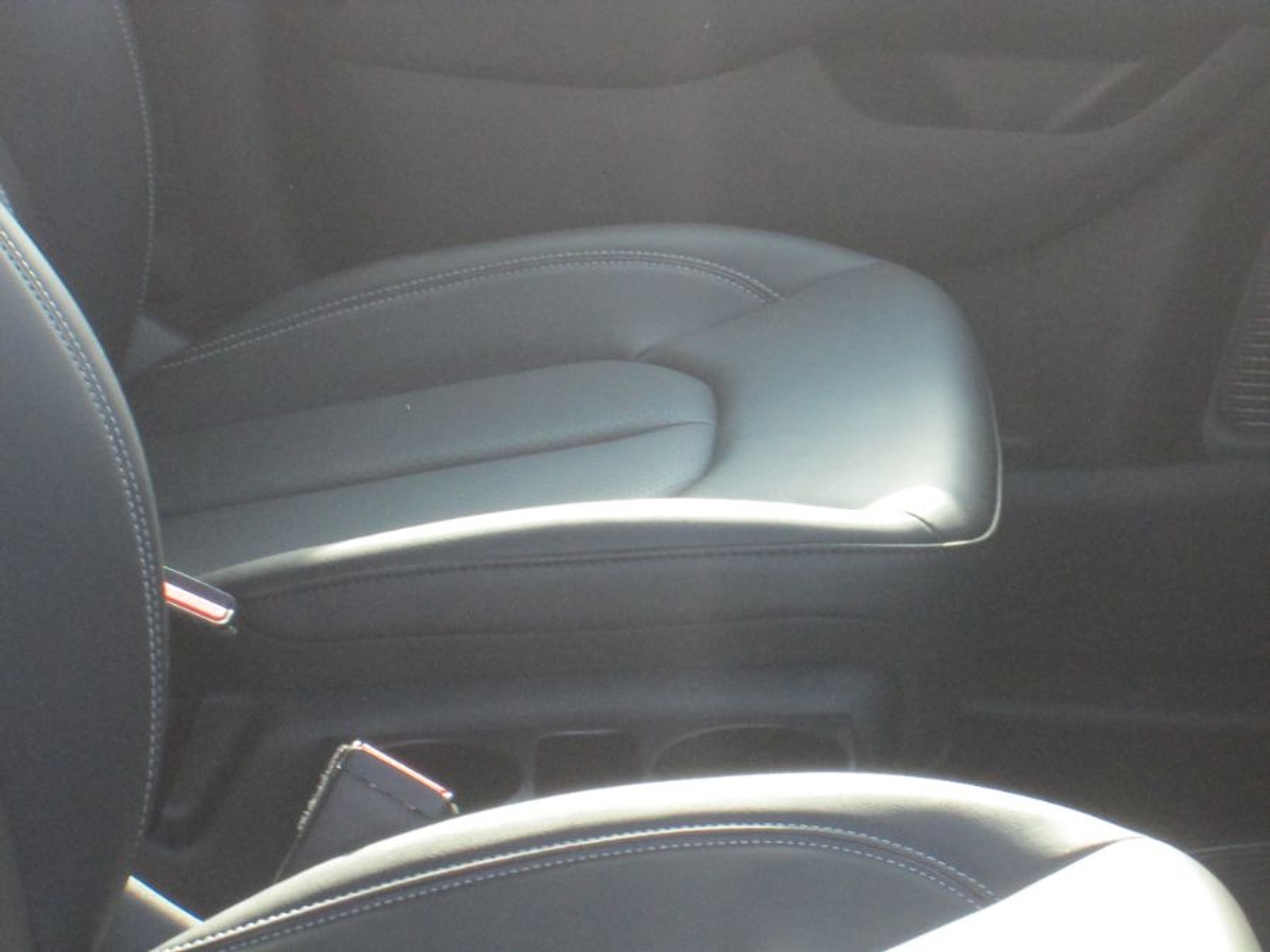 2026 CHRYSLER PACIFICA - Image 10