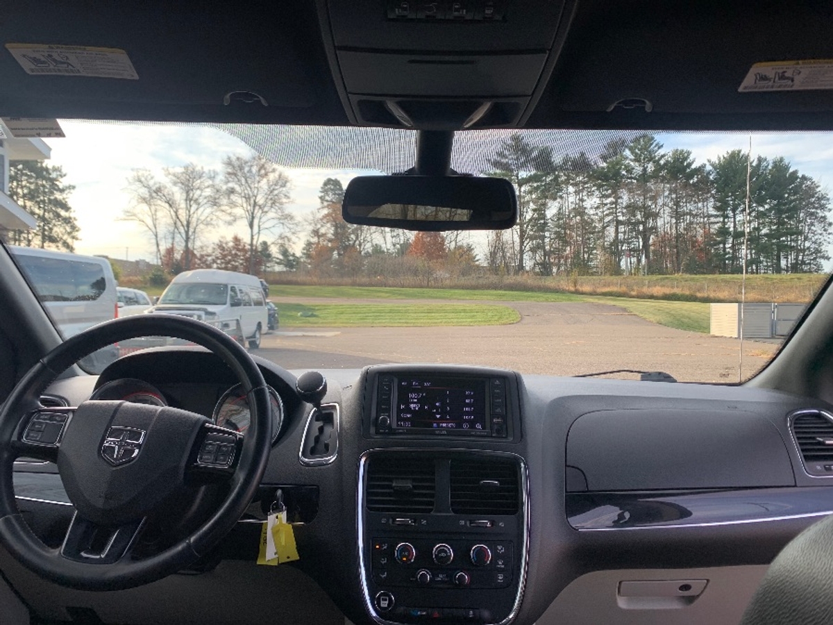 2019 DODGE GRAND CARAVAN - Image 11