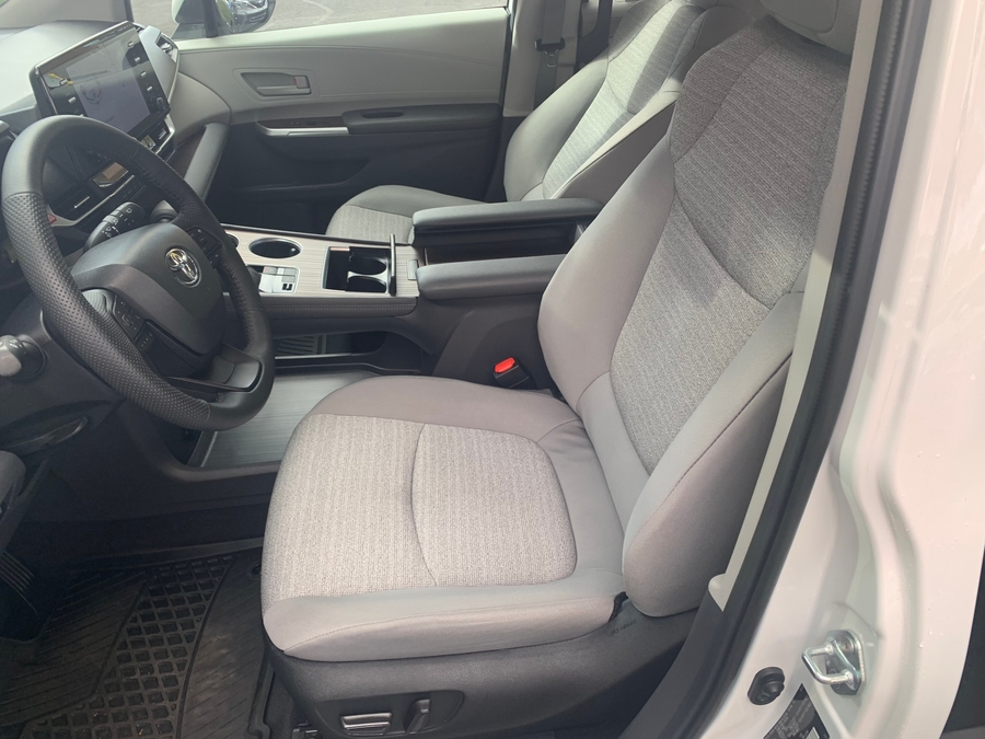Used 2022 Toyota Sienna LE - Rear Entry Entry Fold Out Manual Ramp