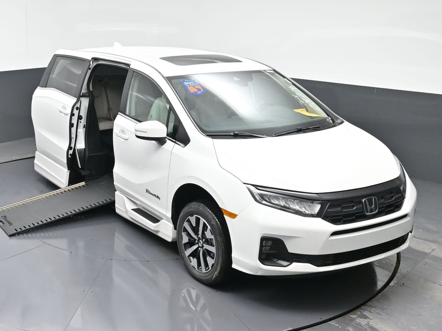 New 2026 Honda Odyssey EX-L - BraunAbility Side Entry Entry In Floor Automatic Ramp