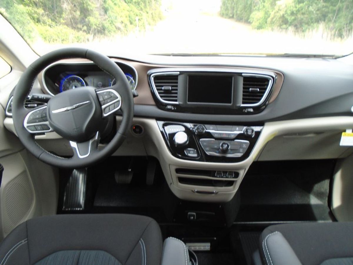 Blanco Chrysler Voyager número de imagen 18