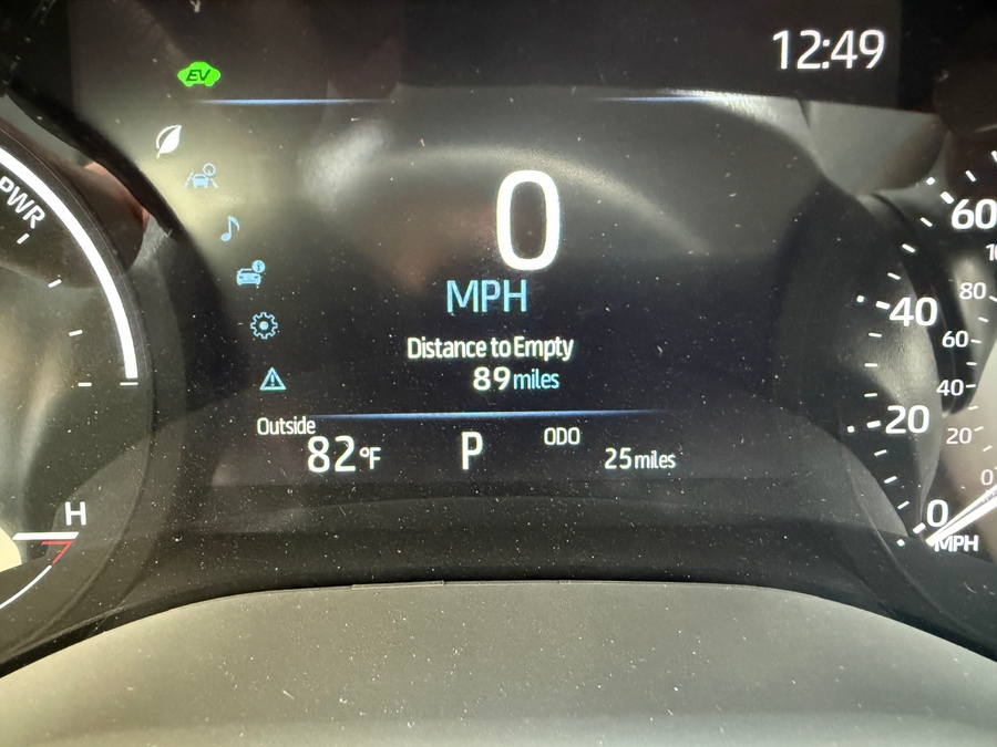 New 2026 Toyota Sienna Hybrid LE - Vantage Mobility Commercial Rear Entry Entry Fold Out Manual Ramp