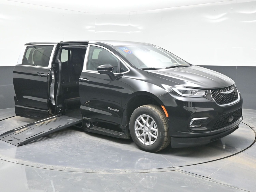 Black Chrysler Pacifica with Side Entry Automatic Fold Out ramp