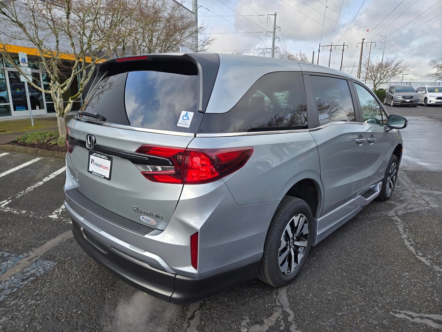 Used 2025 Honda Odyssey EX-L - BraunAbility Side Entry Entry In Floor Automatic Ramp