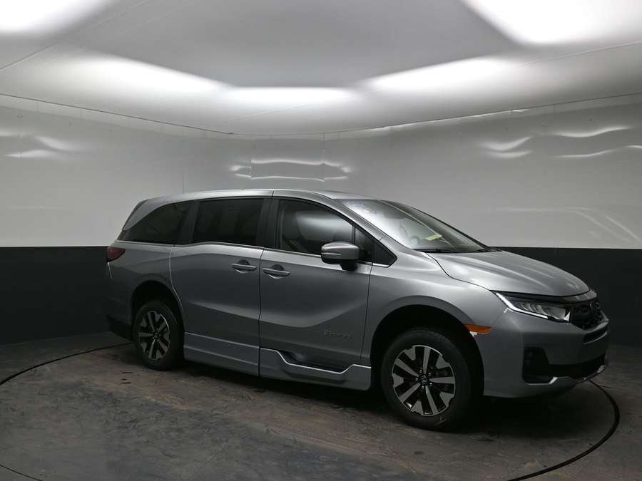 New 2026 Honda Odyssey EX-L - BraunAbility Side Entry Entry In Floor Automatic Ramp
