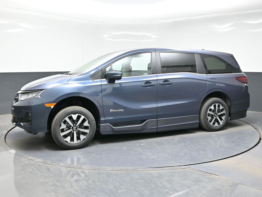 Blue Honda Odyssey with Side Entry Automatic In Floor ramp