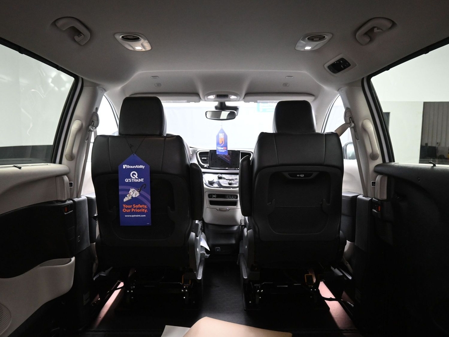 Used 2024 Chrysler Pacifica Touring L - BraunAbility Side Entry Entry In Floor Automatic Ramp