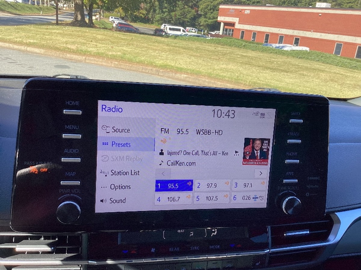 2024 TOYOTA SIENNA - Image 16