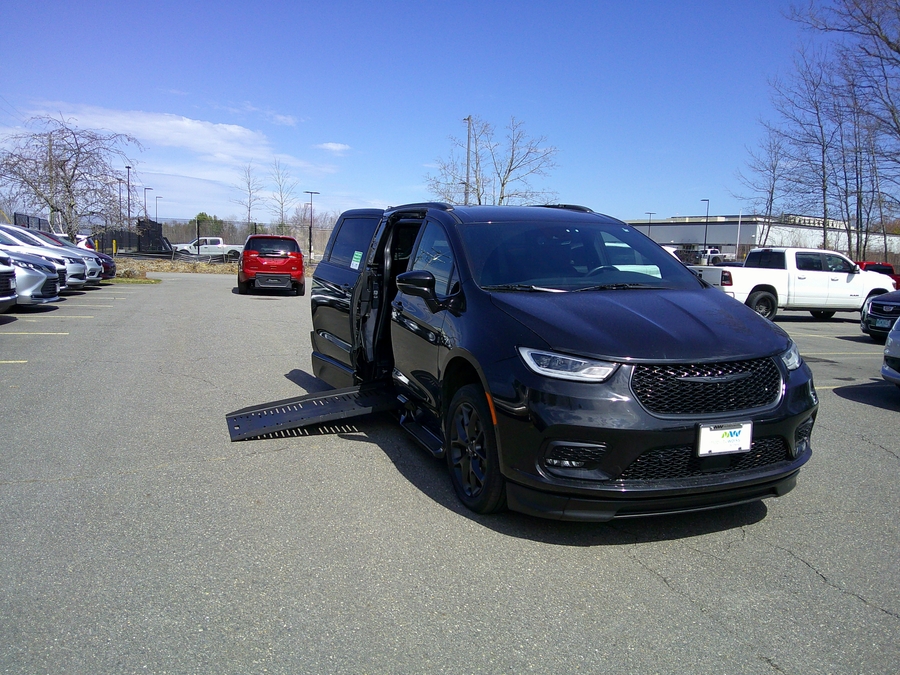 Black Chrysler Pacifica with Side Entry Automatic Fold Out ramp