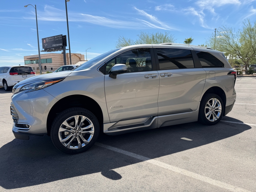 Used 2024 Toyota Sienna Hybrid Platinum - BraunAbility Side Entry Fold Out Automatic Ramp