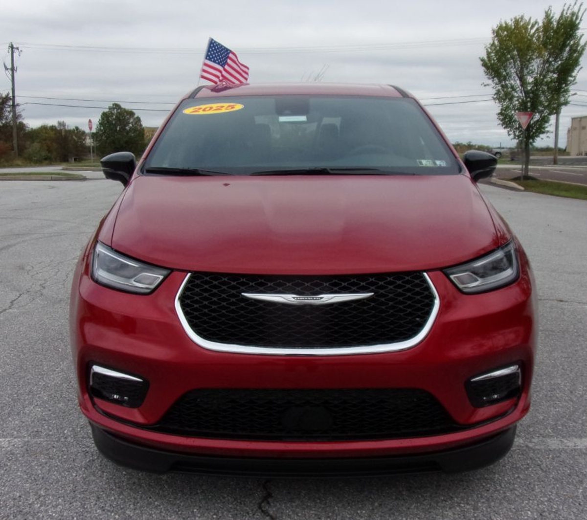 2025 CHRYSLER PACIFICA - Image 3