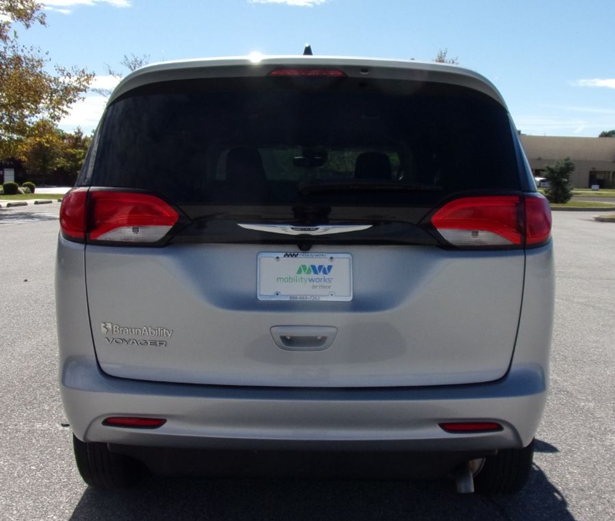 2023 CHRYSLER VOYAGER - Image 7